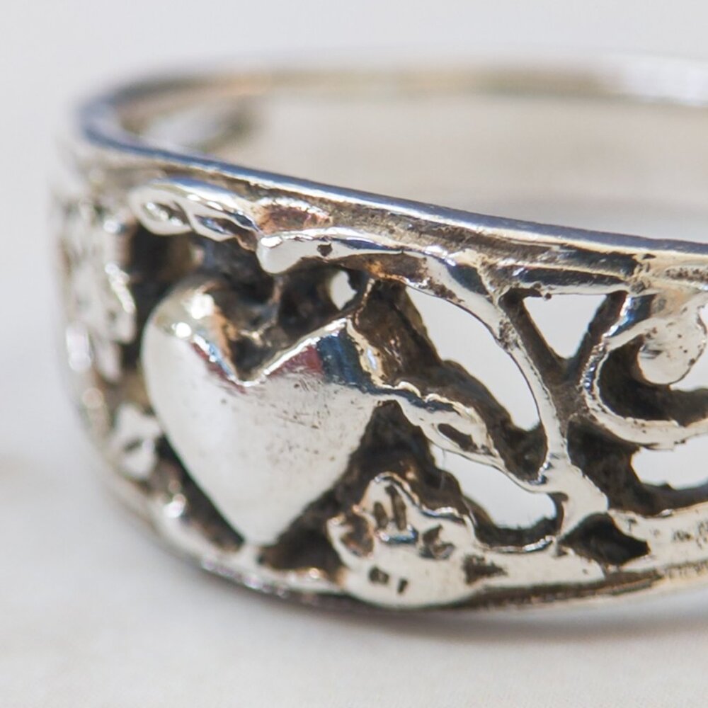 925 Sterling Openwork Heart Vine Band Ring, 7.75 (8.2mm)